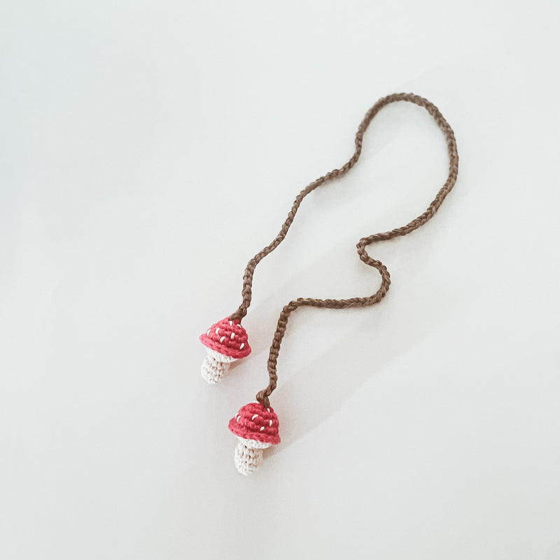 Mushroom lighter holder necklace – Yarn & Tarot